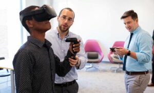 Don Bosco Haingura ’23 experiences virtual reality.