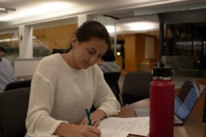 Nadia Zaffanella ‘27, Economics major, studies in the first floor of Skillman Library.