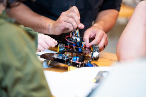 The inner parts of a robot are shown.